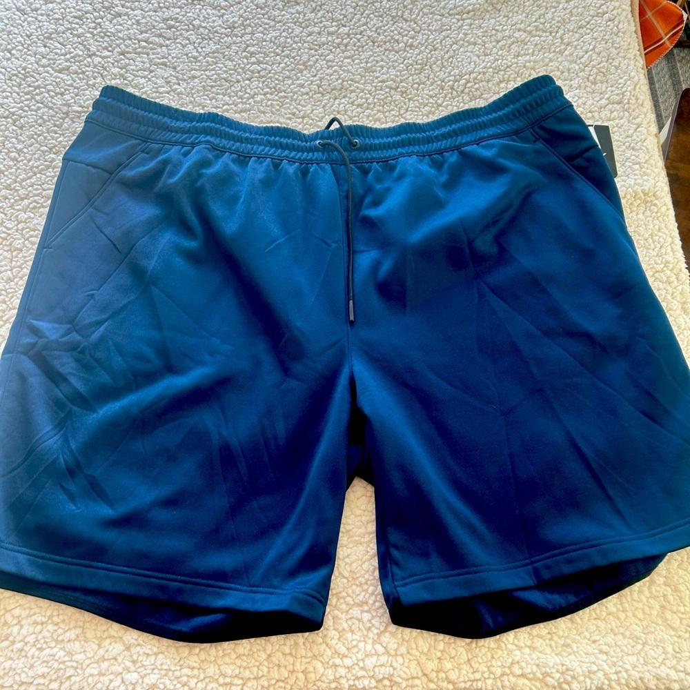 NWT Xersion Men’s Big and Tall Size 4XLT Shorts